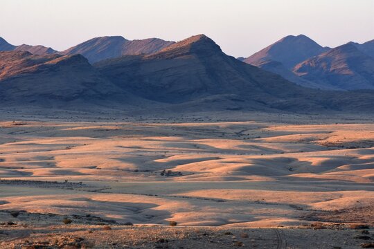 Abendstimmung im Namib-Naukluftpark (Namib-Hochland)