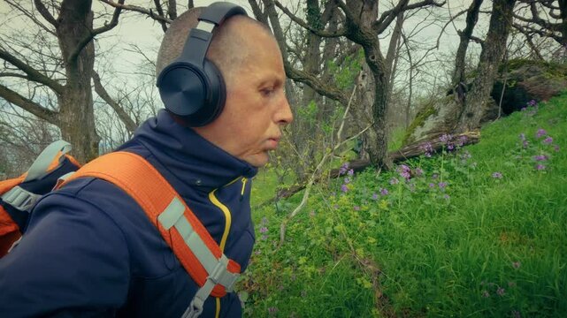 Promoting a proactive approach to aging, longevity, and a vibrant healthy lifestyle through regular outdoor running.