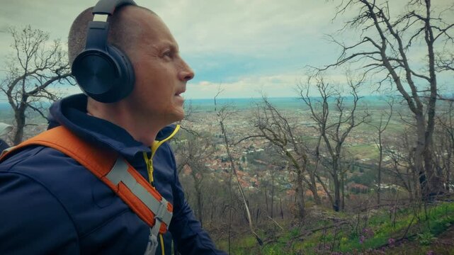 Promoting a proactive approach to aging, longevity, and a vibrant healthy lifestyle through regular outdoor running.