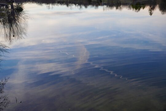 reflections over stephens lake