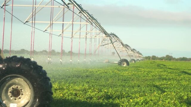 Sistema de agua riego para campos productivos