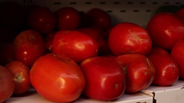 Tomate en verduler&iacute;a