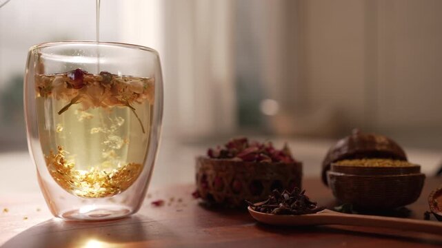 Zen Honey Pour with Soft Steam - Aesthetic Peaceful Relaxation Moment for Meditation Apps - Cinematic Lighting