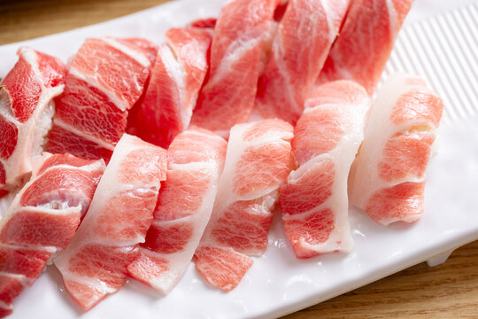 Tuna sushi in various parts