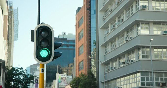 Signal is showing green lower lamp at crossing while controller is sending green allowing cars