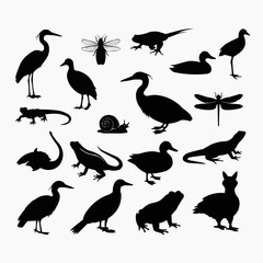 Fototapeta premium Diverse collection of animal silhouettes including various birds, reptiles, insects, amphibians, and mammals, presented against a clean white background for easy integration into design projects