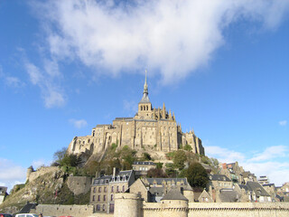Obraz premium 青空のモンサンミッシェル france mont saint michel 