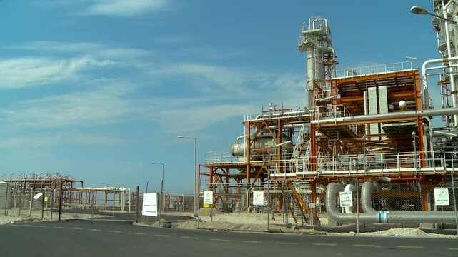 Gas plant at Asalouyeh, Iran. Asalouyeh is the onshore location for the phased development of Iranian part of Pars gas field, the largest gas field in the world