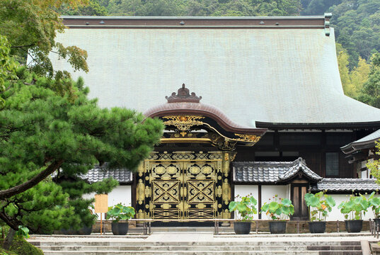 鎌倉 建長寺　龍王殿の唐門