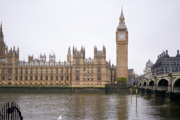 Fototapeta premium Big Ben and Palace of Westminster Architecture on River Thames London