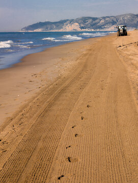 Preparaci&oacute;n de la playa para la temporada de verano