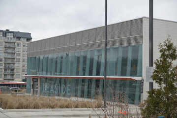 Fototapeta premium exterior (detail) view of Leaside Station, Eglinton Line 5, located at Bayview Av and Eglinton Av E, Toronto
