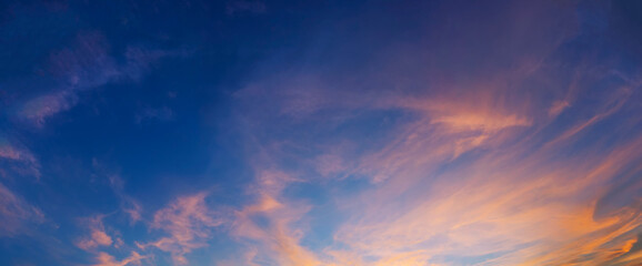 CIELO Y NUBES © Lúmina Studio