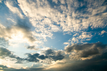 CIELO Y NUBES © Lúmina Studio