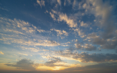 CIELO Y NUBES © Lúmina Studio