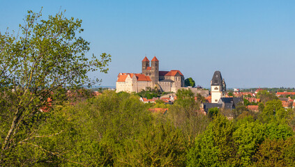 Fototapeta premium Luftbildaufnahmen aus Quedlinburg Harz Weltkulturerbestadt