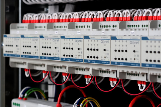 Automation modules with KNX data bus control from Donel. 