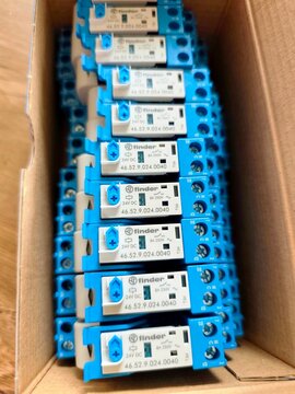 Finder Relay Module in a box