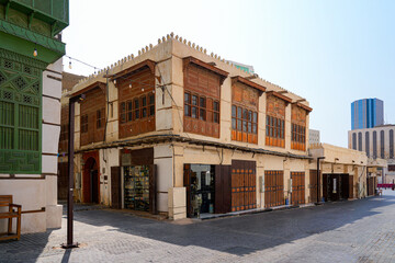 Fototapeta premium Traditional Hejazi building characterized by mashrabiya screens and wooden balconies in Al-Balad, the Old Town of Jeddah, Saudi Arabia