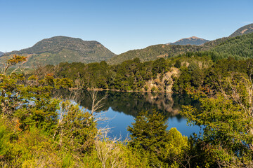 Naklejka premium lake and mountains