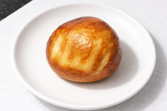 버터떡, butter rice cake, 쫀득한식감, chewy texture, 떡디저트, rice cake dessert, 달콤한간식, sweet snack, 버터향, buttery flavor, 한식디저트, korean dessert, 홈베이킹떡, homemade rice cake, 간식메뉴, snack menu, 카페디저트, cafe dessert, 