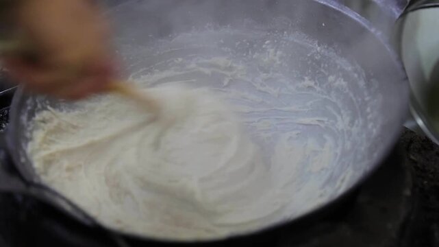 The entire process of making Jiaona Gao, a local delicacy in Weixian County, Zhangjiakou City, Hebei Province