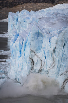 Ice giant meets turquoise water