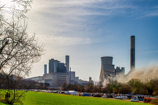 Demolition of cooling tower at lignite-fired power plant Grevenbroich