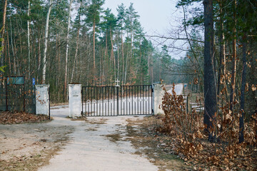 brama cmentarna  © Marcin Łazarczyk