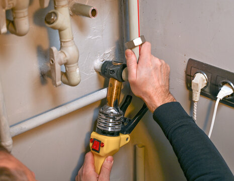 Plumber Fusing Polypropylene Pipe