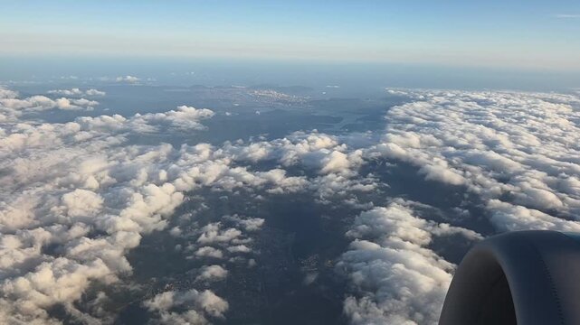 acima das nuvens viagem de avi&atilde;o 