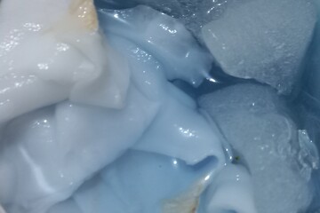 Obraz premium Fresh Drink Coconut Water and butterfly pea With Beautiful color | Natural photos 
