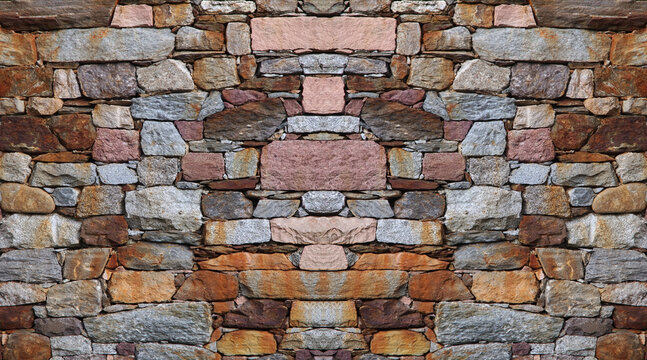 Aufgeschichtete Steinmauer