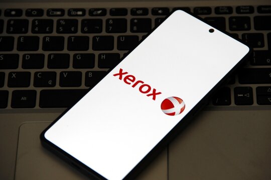Xerox - Marca americana pioneira, fundada em 1906, que se tornou sin&ocirc;nimo de fotoc&oacute;pia ou c&oacute;pia de documentos. Ela revolucionou a reprodu&ccedil;&atilde;o de documentos ao introduzir a tecnologia xerogr&aacute;fica.