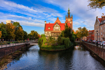 The Millers Guild Manor on the Radunia River in Gdańsk during autumn. Poland © Patryk Kosmider