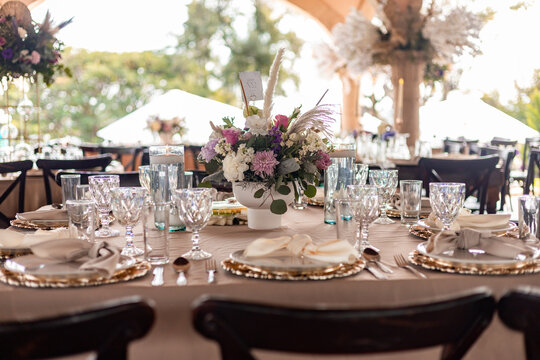 DECORACI&Oacute;N MESA DE BODA 