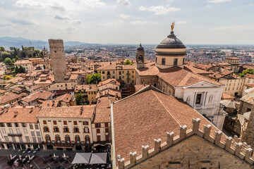 Obraz premium Gombito tower and Cathedral in the Upper Town of Bergamo, Italy