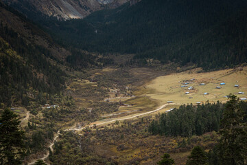 Fototapeta premium Scenery of Shangri-La, a county-level city in northwestern Yunnan province, China ,tourist attraction
