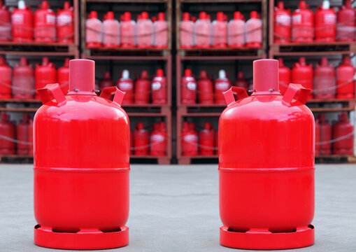 Propangasflaschen im Brennstofflager