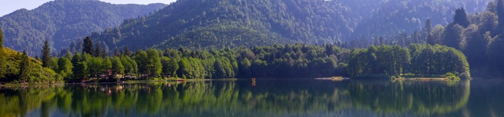 Obraz premium Karagöl is a landslide-dammed lake located 25-27 kilometers from Borçka district in Artvin.
