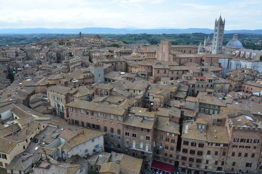 イタリア シエナのマンジャの塔（Torre del Mangia）