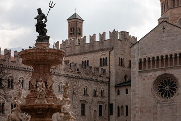 Obraz premium Neptune Fountain on the Piaza Duomo in Trento, Italy. 