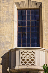 Obraz premium Window and Balcony in an Vintage Building.