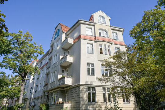 Altbau, Elsastra&szlig;e, Sarrazinstra&szlig;e, Friedenau, Sch&ouml;neberg, Berlin, Deutschland