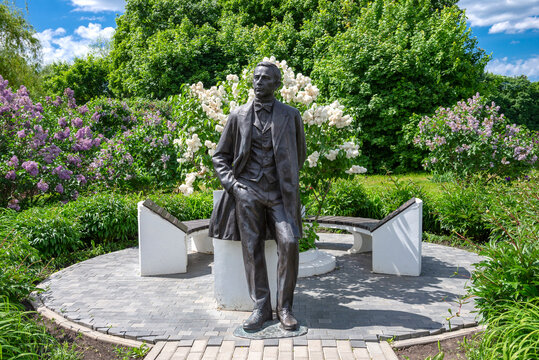 TAMBOV REGION, RUSSIA - MAY 22, 2025: Monument to the composer S.V. Rachmaninov. Ivanovka Museum Reserve, Tambov Region