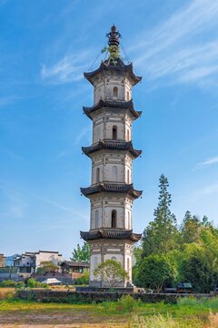 Yunmen Pagoda stands tall in Bishan Village, showcasing historical architecture built in 1782