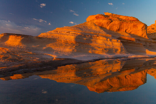 Sunrise at Punta Colorado on Isla San Jose in the Gulf of California for photographers
