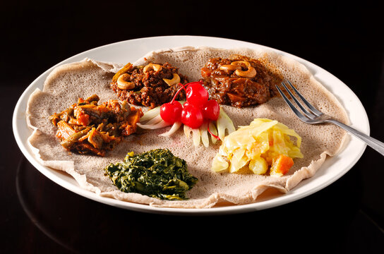 Vegetarian Ethiopian platter with injera bread