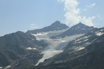 Fototapeta premium Mountain landscape of the North Caucasus mountains near Mount Elbrus on a sunny summer day