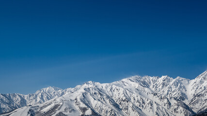 北アルプスの山並み　長野県白馬村 © RATM